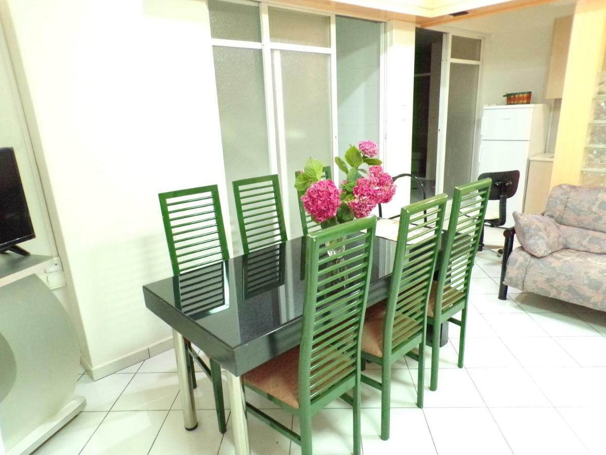Christine'S Downtown Suites 카발라 외부 사진