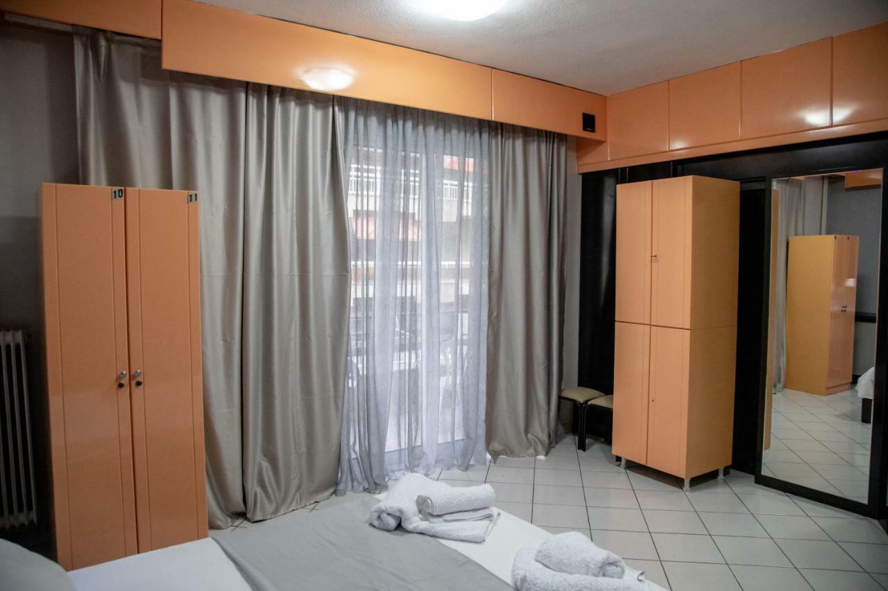 Christine'S Downtown Suites 카발라 외부 사진