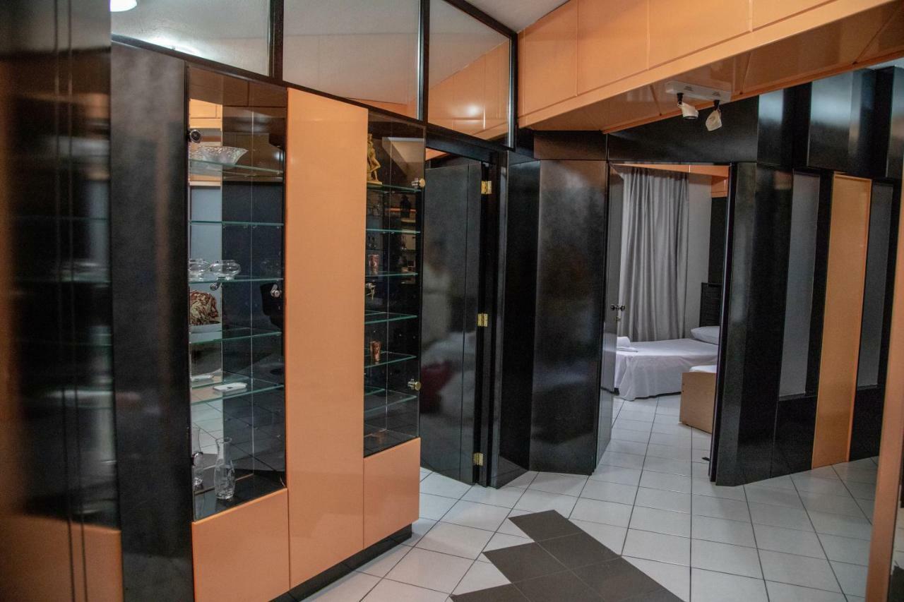 Christine'S Downtown Suites 카발라 외부 사진