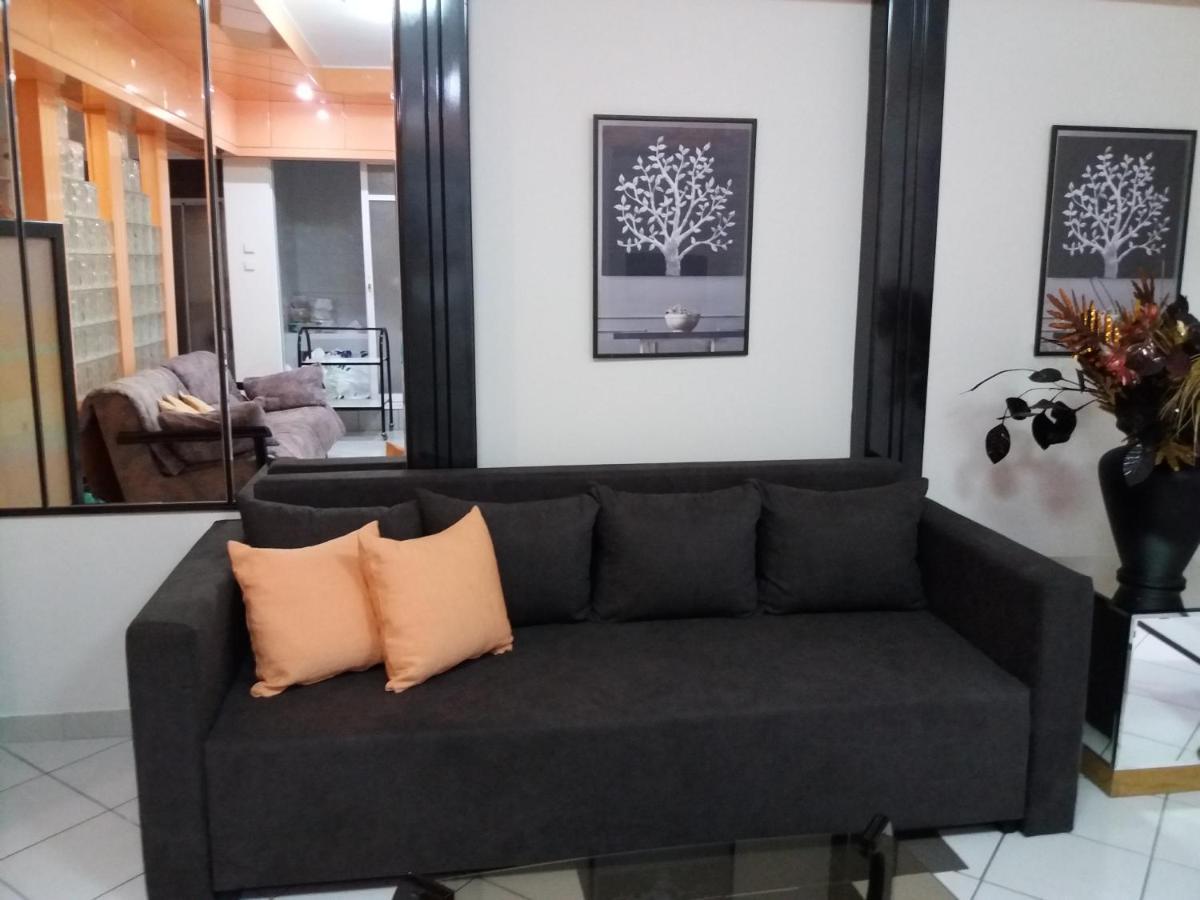 Christine'S Downtown Suites 카발라 외부 사진